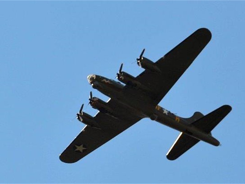 Flypast of WW2 Bomber